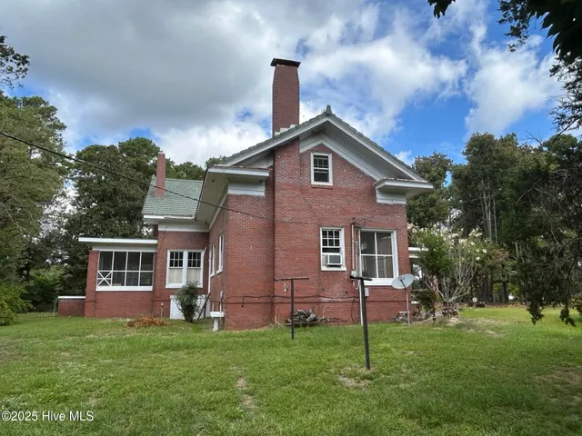 $399,900 | 2740 Highway 71, Maxton, NC 28364