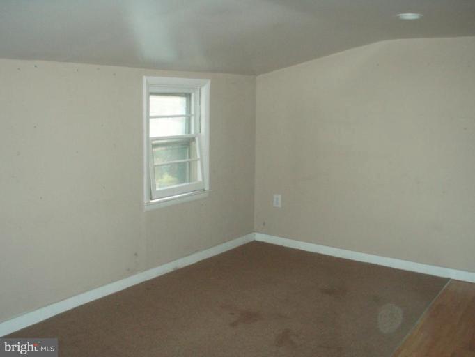 5670 Middleburg Road Union Bridge, MD 21791 - Photo 8 of 10 Living Room