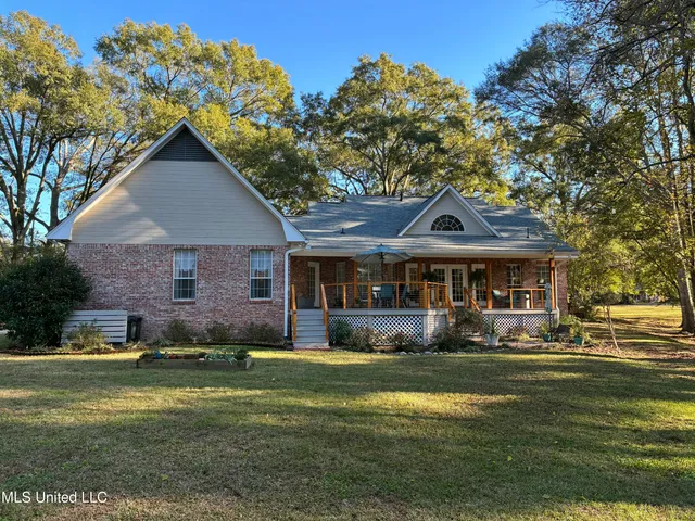 $320,000 | 1025 West Street, Wesson, MS 39191