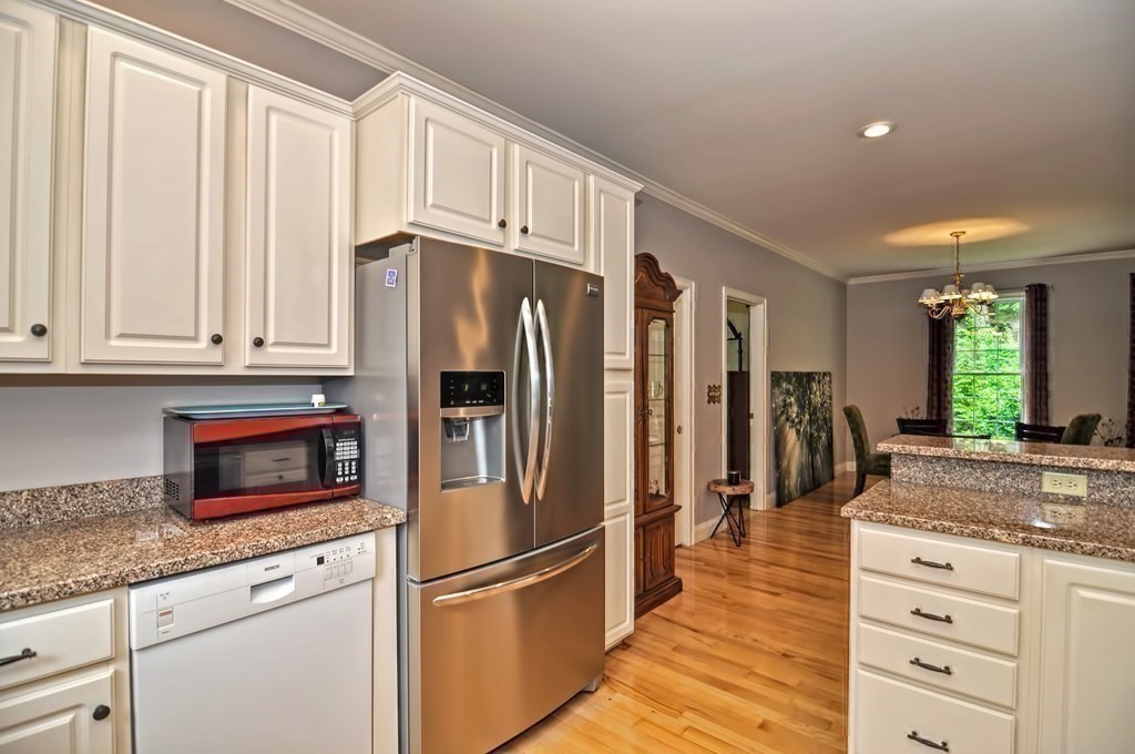610 Williams Road Fitchburg, MA 01420 - Photo 6 of 42 Gallery Image 6