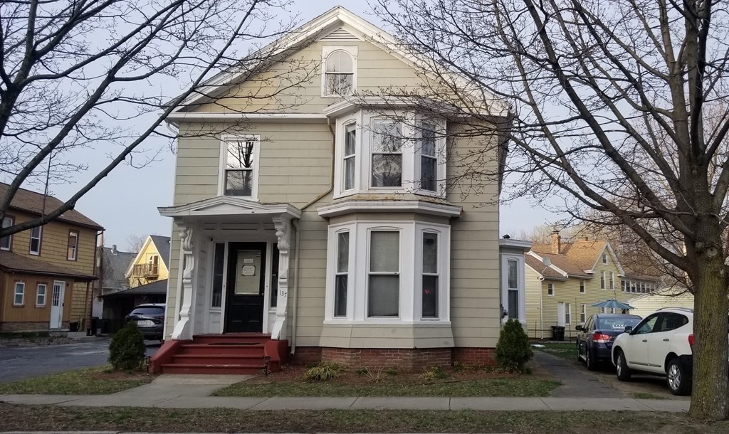 137 Springfield Street Chicopee, MA 01013 - Photo 1 of 33 Gallery Image 1