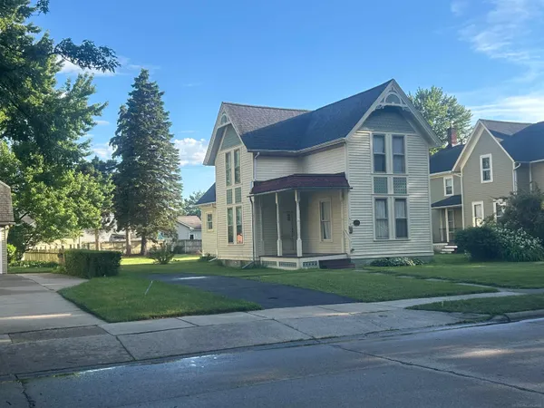 $234,998 | 43 Lincoln Street, Mount Clemens, MI 48043