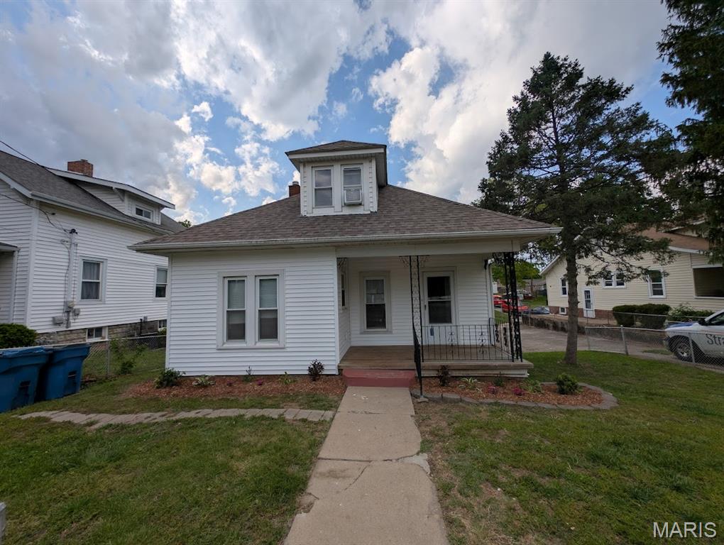 208 West Elm Street Alton, IL 62002 - Photo 2 of 27