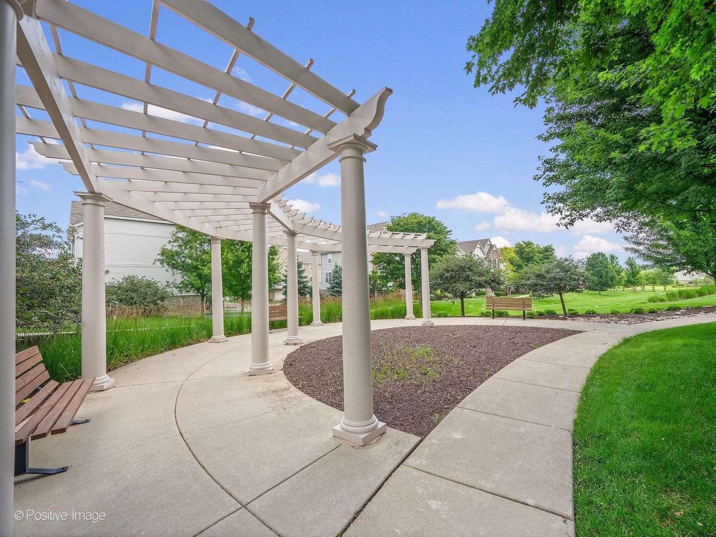 332 Castle Circle Carol Stream, IL 60188 - Photo 27 of 31