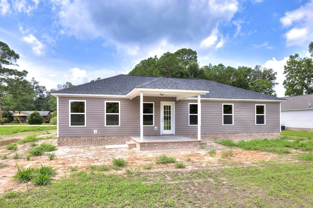 301 South Hampton Street Pinewood, SC 29125 - Photo 4 of 28 Gallery Image 4