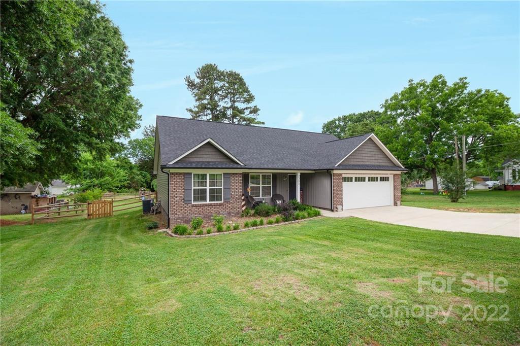2204 Centergrove Road Kannapolis, NC 28083 - Photo 2 of 31 Gallery Image 2