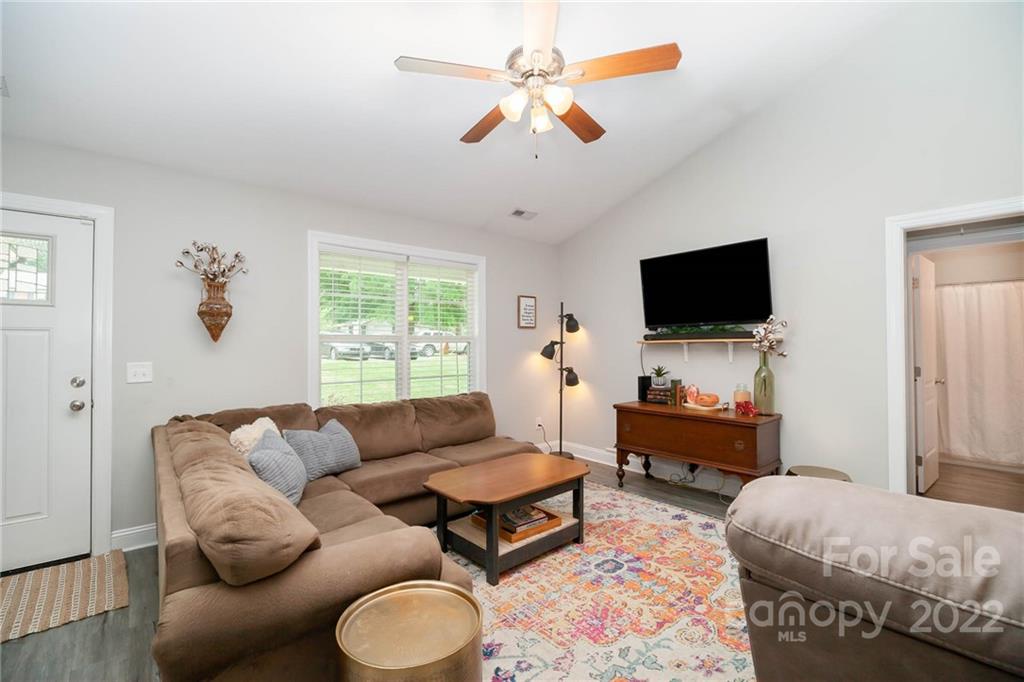 2204 Centergrove Road Kannapolis, NC 28083 - Photo 5 of 31 Gallery Image 5
