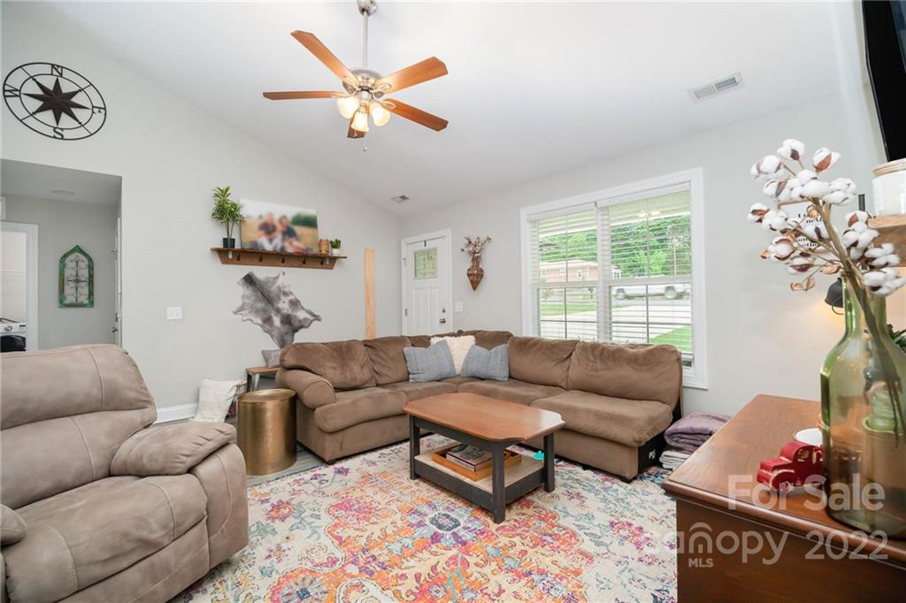 2204 Centergrove Road Kannapolis, NC 28083 - Photo 6 of 31 Gallery Image 6
