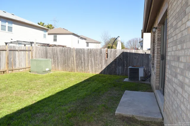 $1,675 | 7515 Escada Crest, San Antonio, TX 78254