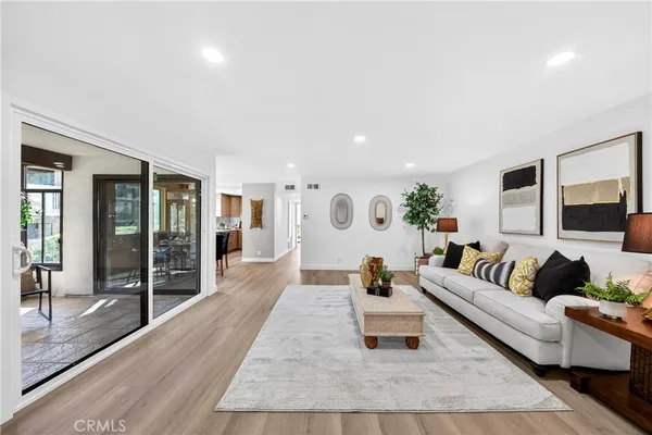 $619,900 | 13515 Avenida Santa Tecla, Unit 210D, La Mirada, CA 90638