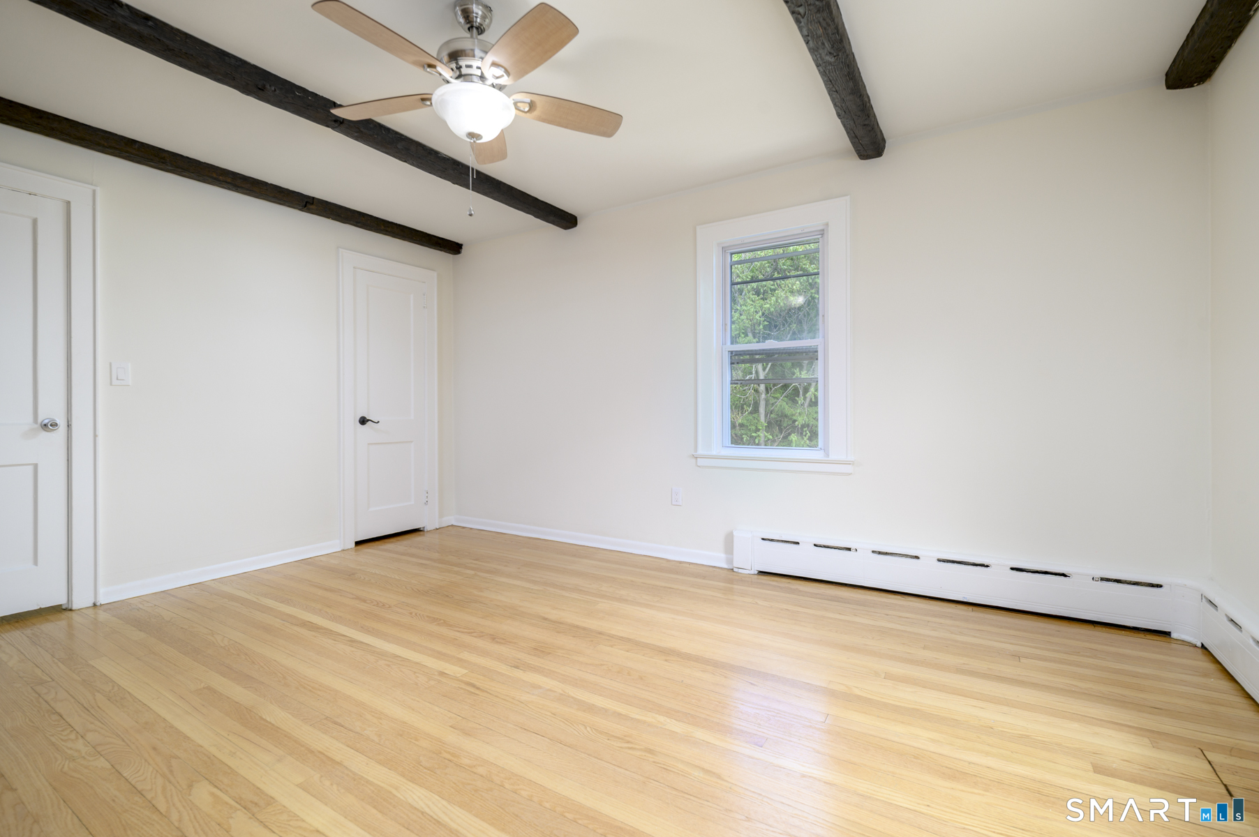 206 Ridgefield Avenue Bridgeport, CT 06610 - Photo 17 of 35