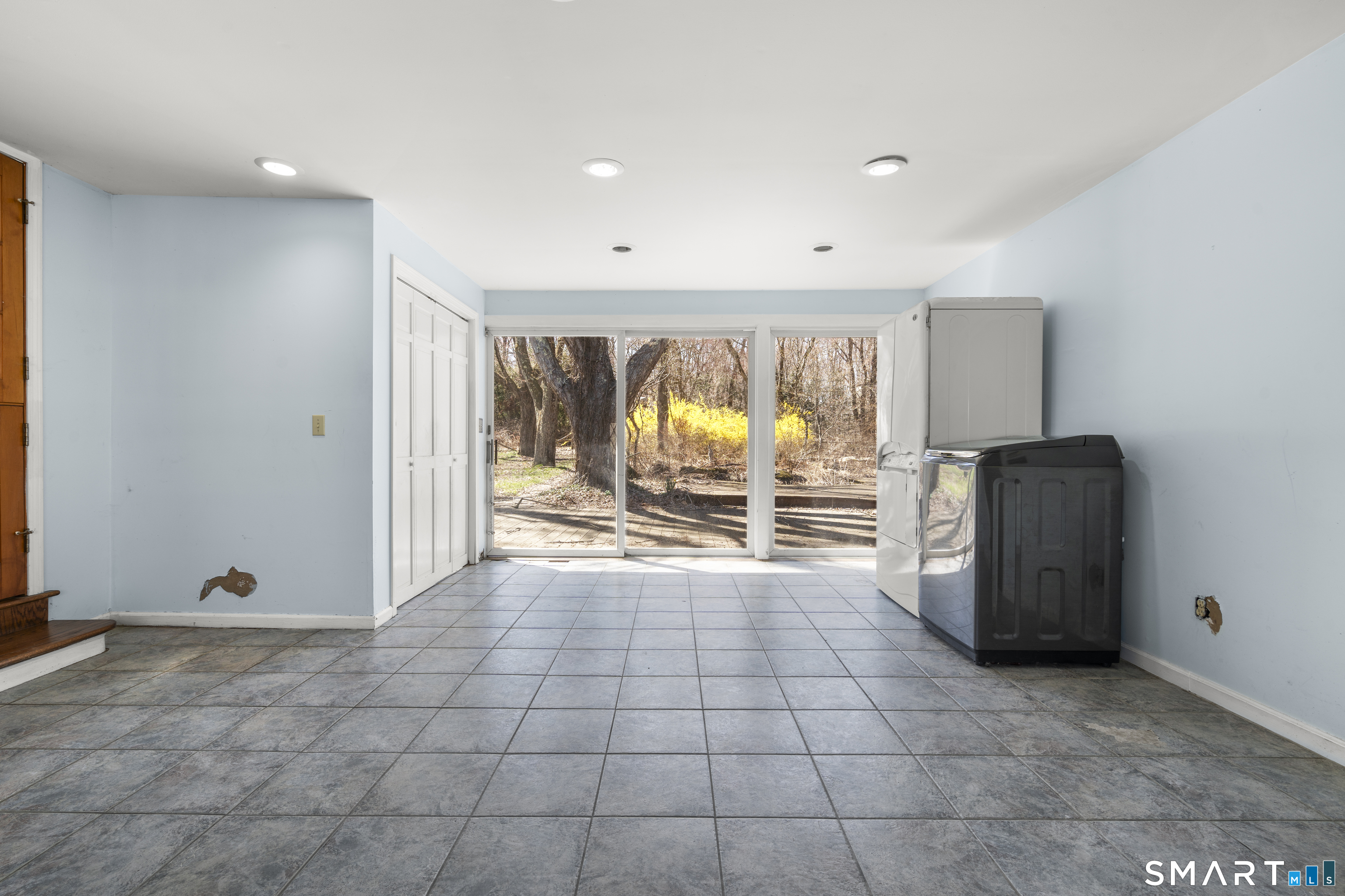 835 Monroe Turnpike Monroe, CT 06468 - Photo 14 of 39