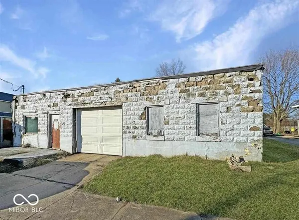 $79,799 | 422 South 18th Street, New Castle, IN 47362