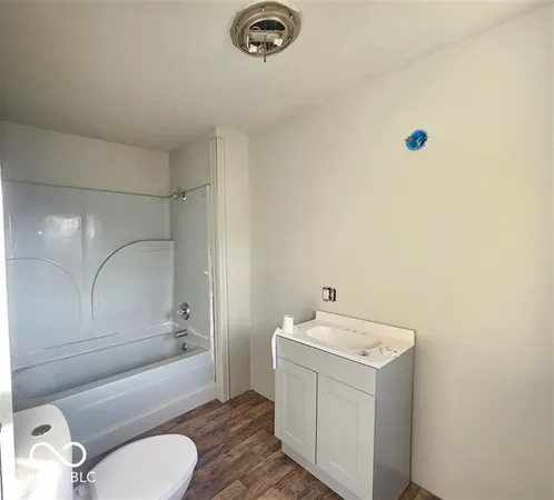 $79,799 | 422 South 18th Street, New Castle, IN 47362