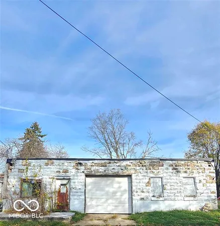 $79,799 | 422 South 18th Street, New Castle, IN 47362