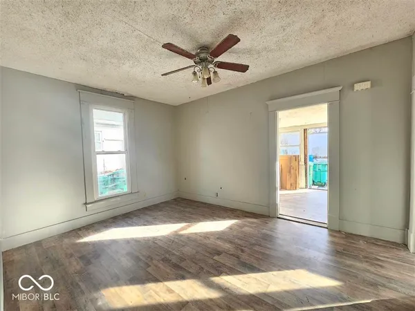 $79,799 | 422 South 18th Street, New Castle, IN 47362