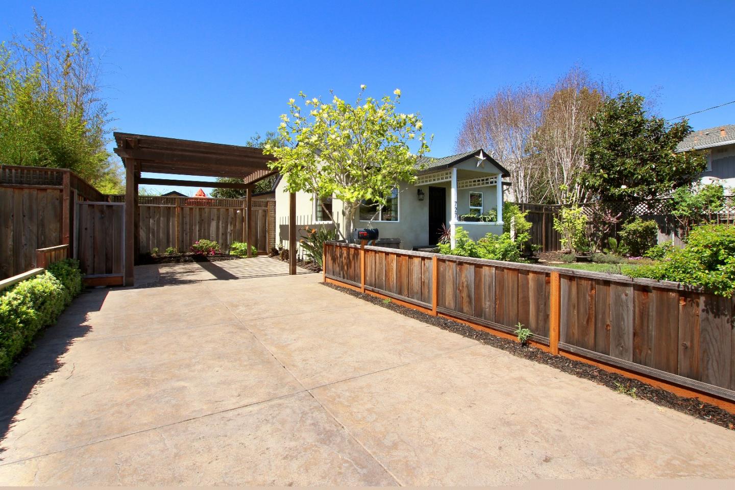 727 Rosedale Avenue Capitola, CA 95010 - Photo 2 of 59 Gallery Image 2