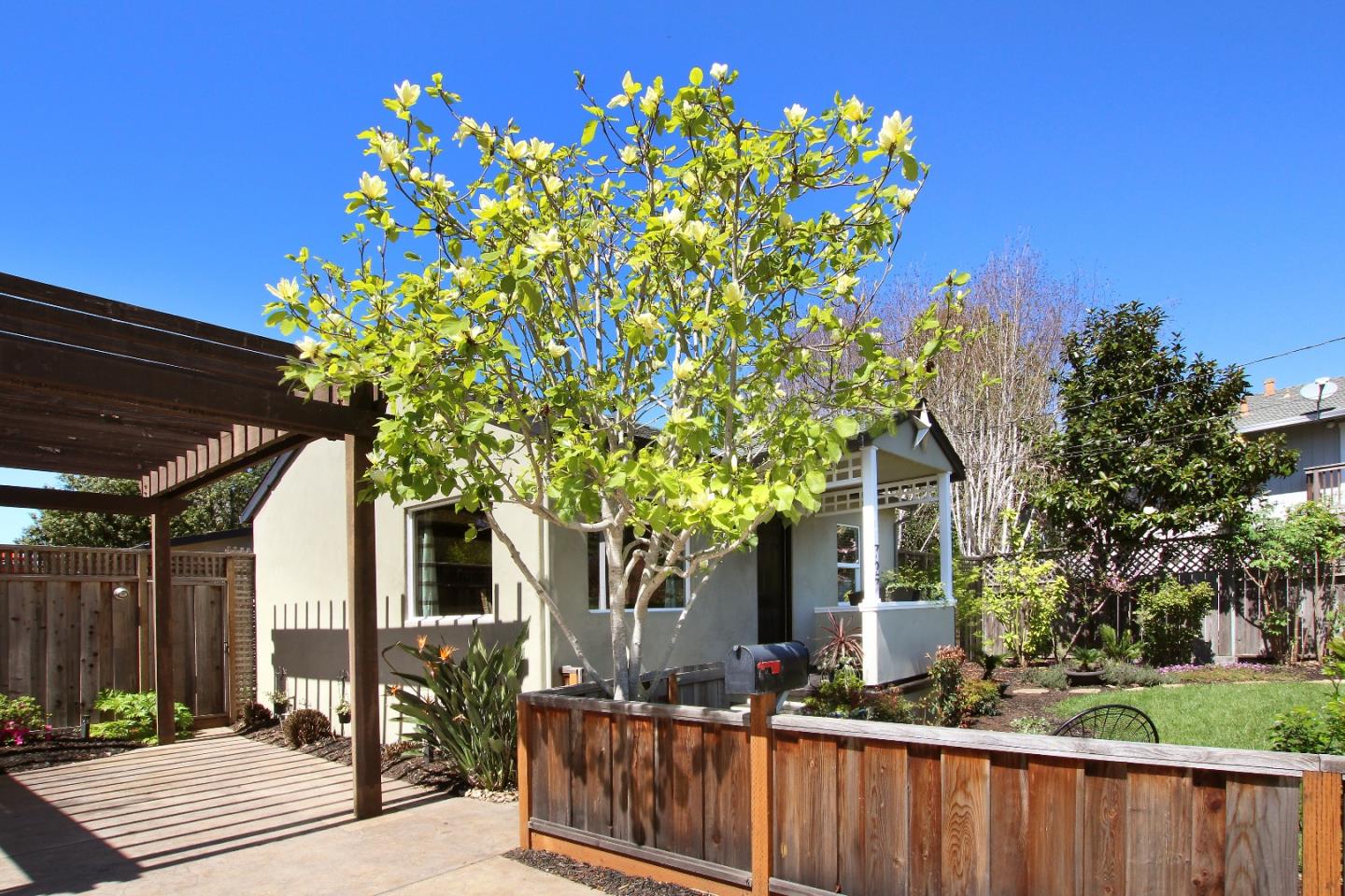 727 Rosedale Avenue Capitola, CA 95010 - Photo 3 of 59 Gallery Image 3