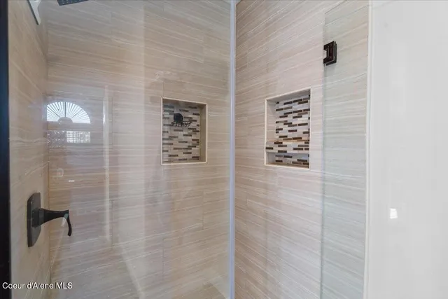 $1,395,000 | 2918 East Point Hayden Drive, Hayden Lake, ID 83835