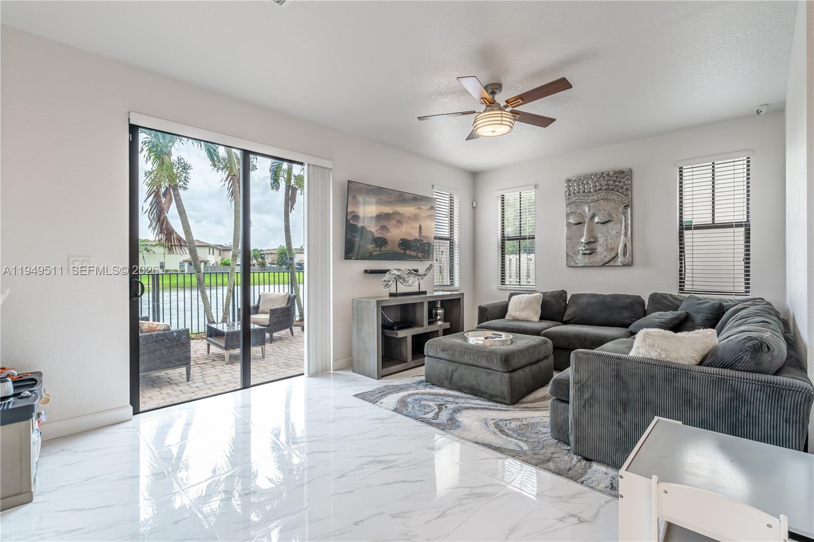 11382 Southwest 238th Street Homestead, FL 33032 - Photo 12 of 33