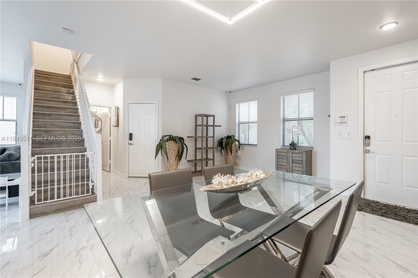 11382 Southwest 238th Street Homestead, FL 33032 - Photo 5 of 33