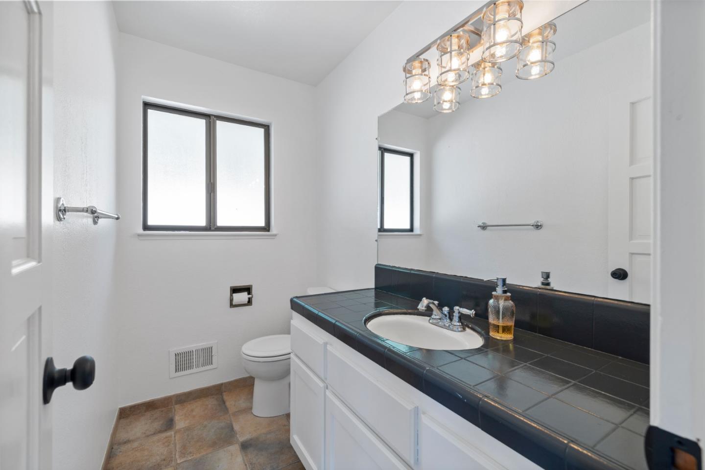 25435 Hutchinson Road Los Gatos, CA 95033 - Photo 14 of 21