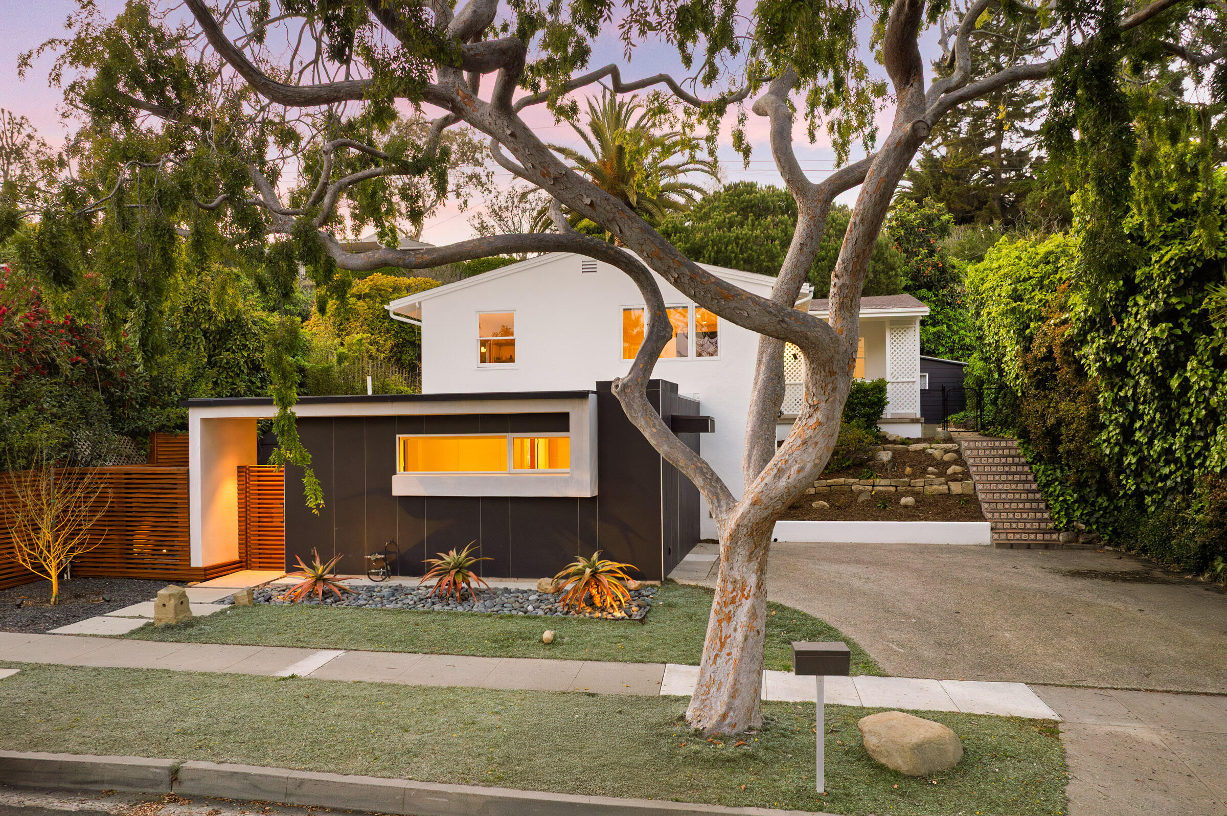 1274 San Miguel Avenue Santa Barbara, CA 93109 - Photo 1 of 20 Marine Terrace Gem