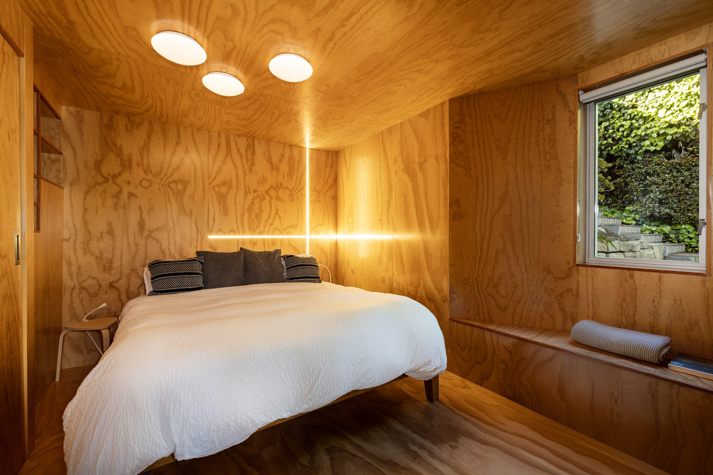 1274 San Miguel Avenue Santa Barbara, CA 93109 - Photo 15 of 20 ADU Bedroom