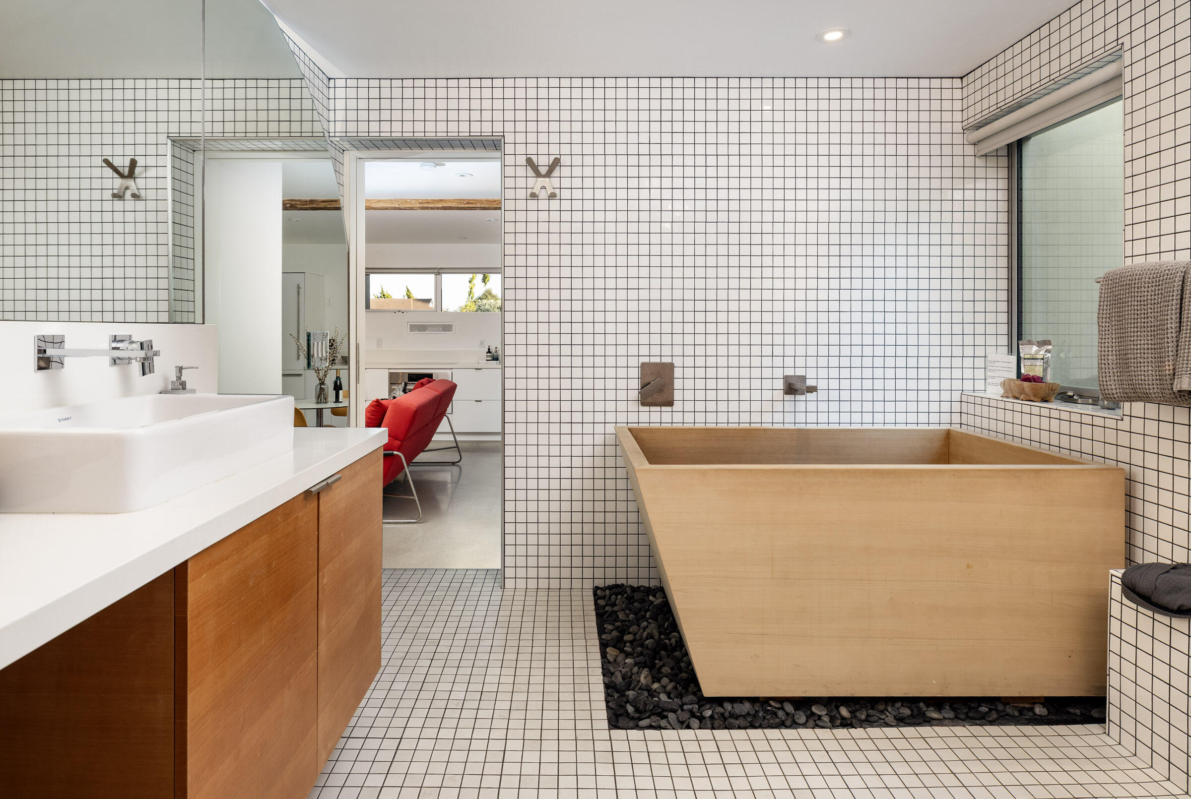 1274 San Miguel Avenue Santa Barbara, CA 93109 - Photo 16 of 20 ADU Bathroom