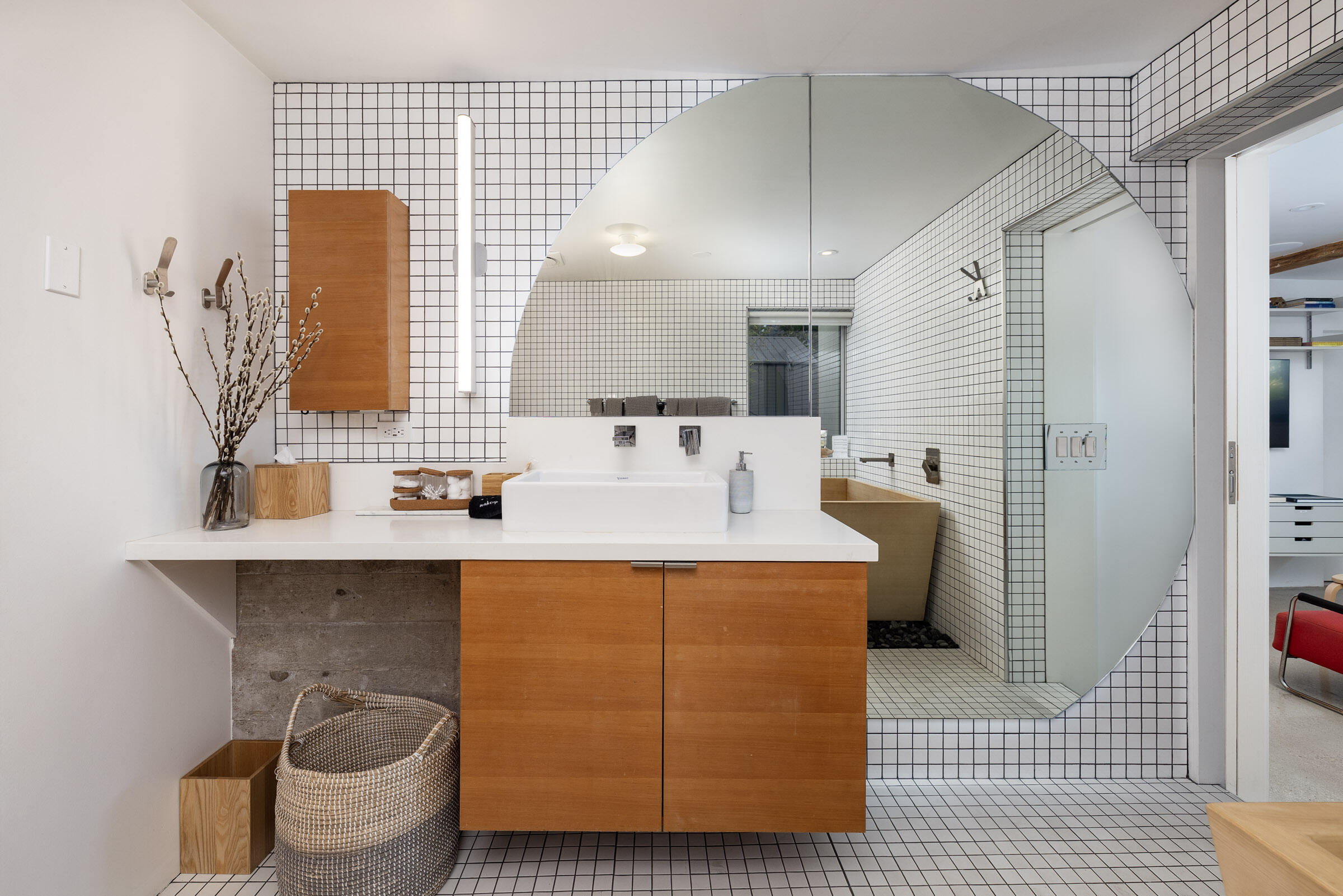 1274 San Miguel Avenue Santa Barbara, CA 93109 - Photo 17 of 20 ADU Bathroom