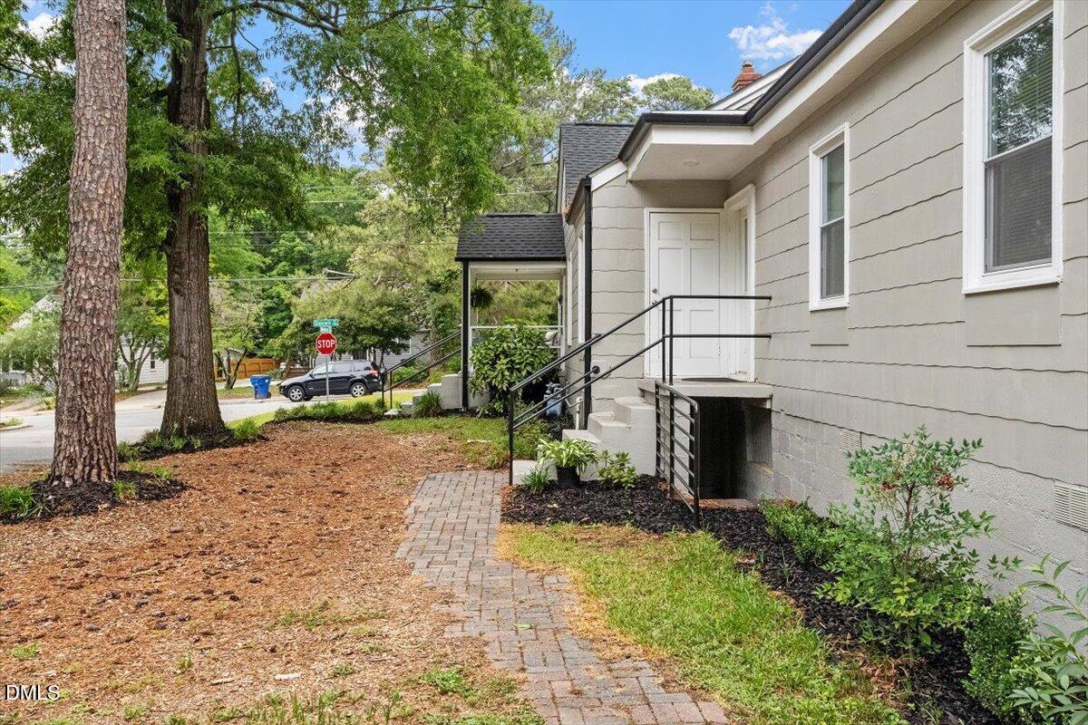700 Glascock Street Raleigh, NC 27604 - Photo 4 of 46