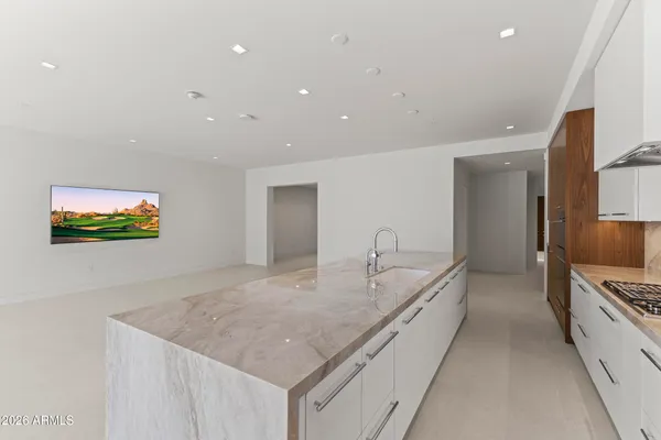 $20,000 | 6587 North Palmeraie Boulevard, Unit 2021, Paradise Valley, AZ 85253