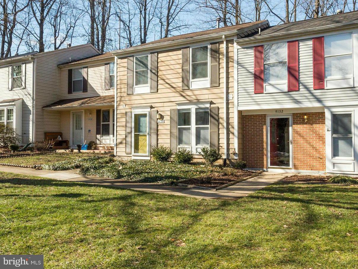 9134 Everett Court Springfield, VA 22152 - Photo 2 of 27 Exterior (Front)