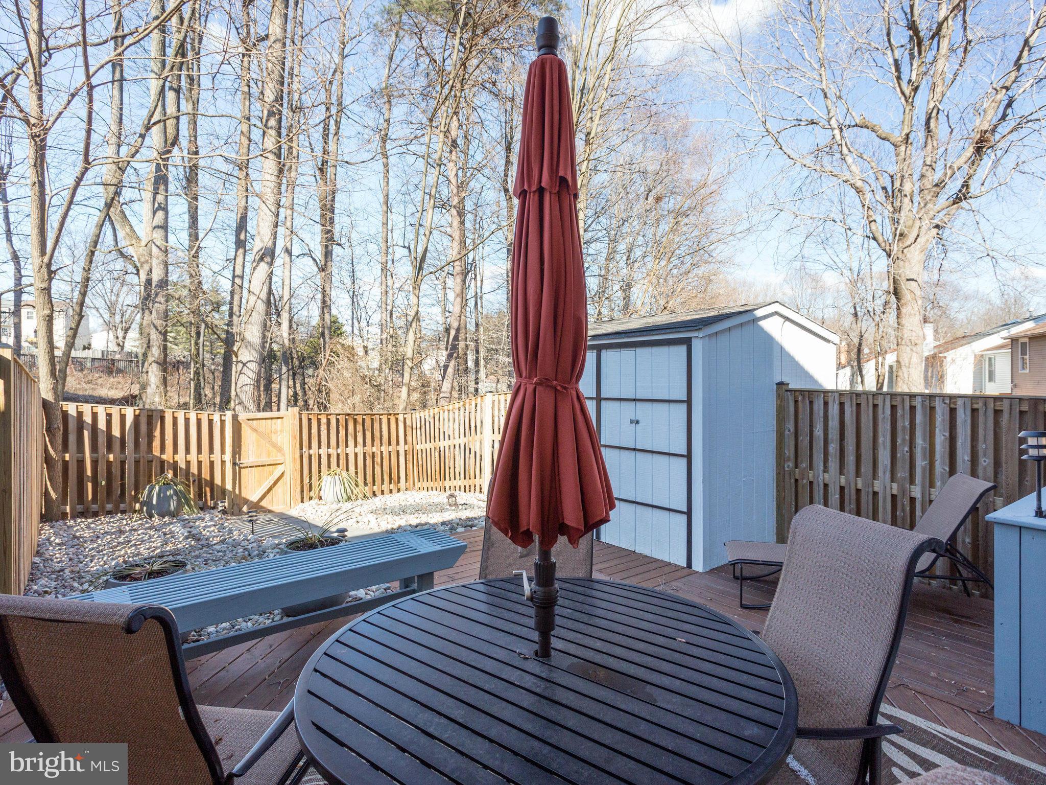 9134 Everett Court Springfield, VA 22152 - Photo 22 of 27 Exterior (Rear)