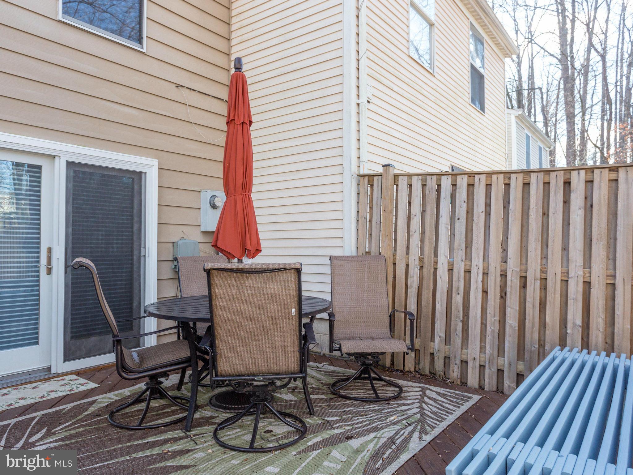 9134 Everett Court Springfield, VA 22152 - Photo 23 of 27 Exterior (Rear)