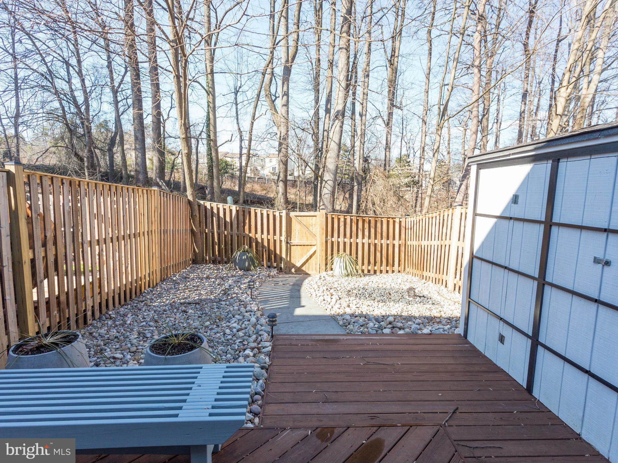 9134 Everett Court Springfield, VA 22152 - Photo 24 of 27 Exterior (Rear)