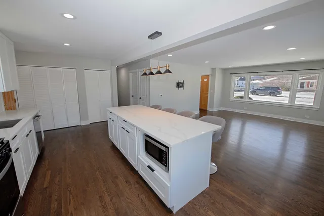 $359,000 | 467 North Haber Court, Northlake, IL 60164