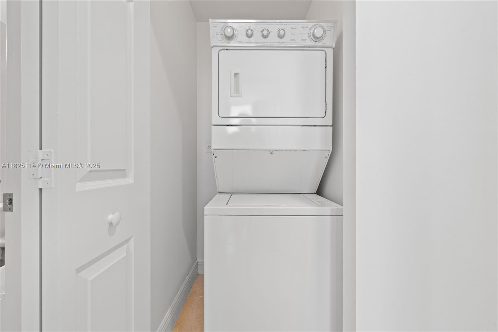 3232 Southwest 22nd Terrace, Unit 604 Miami, FL 33145 - Photo 16 of 29