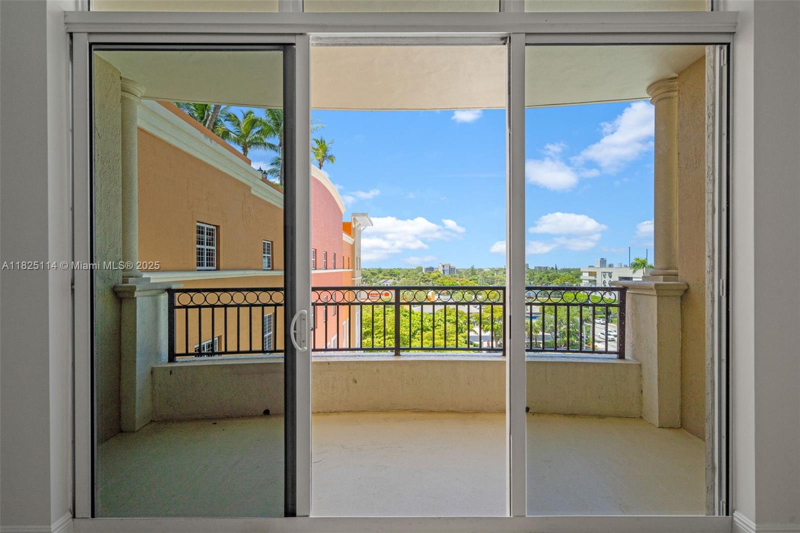 3232 Southwest 22nd Terrace, Unit 604 Miami, FL 33145 - Photo 4 of 29