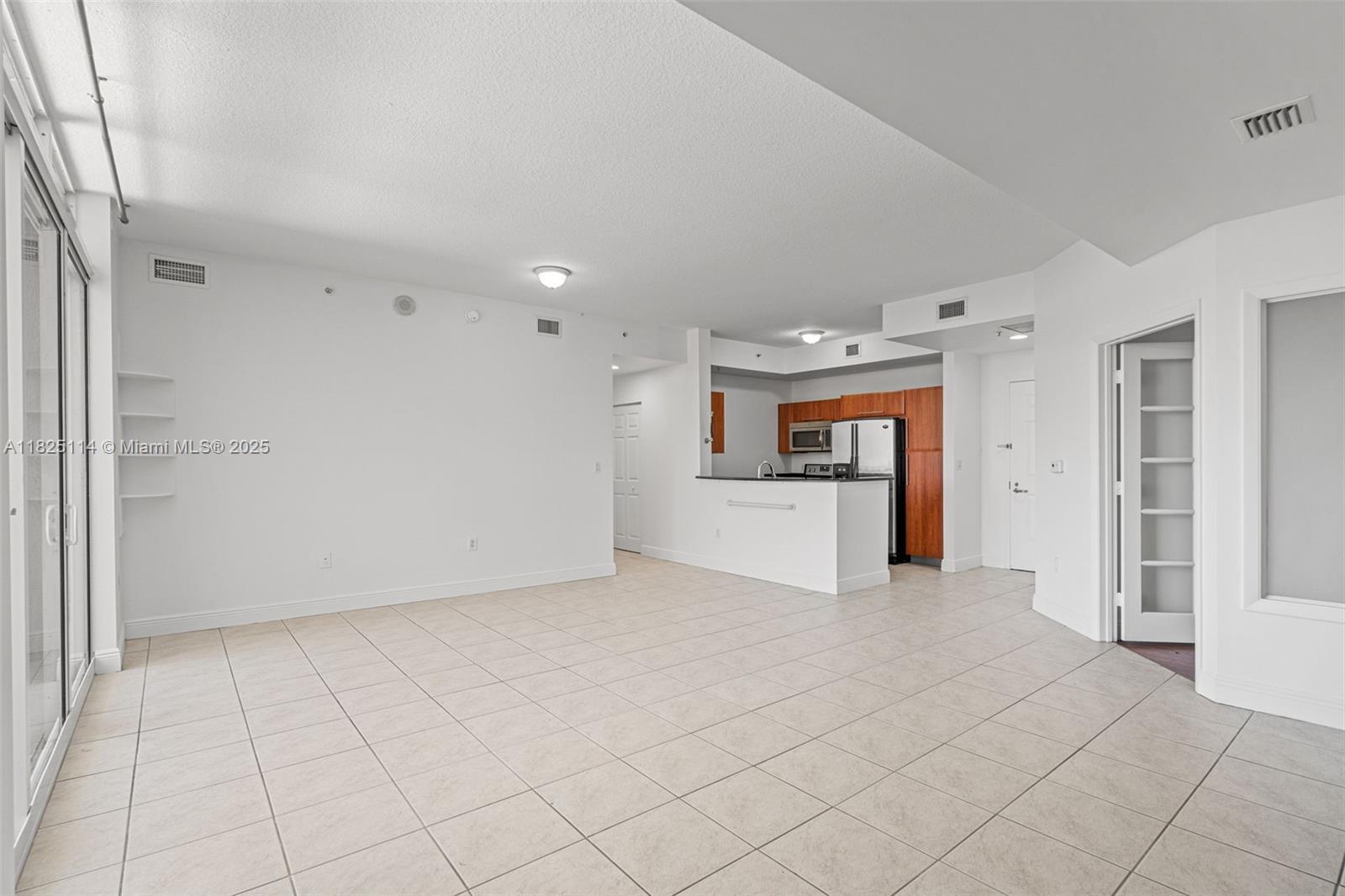 3232 Southwest 22nd Terrace, Unit 604 Miami, FL 33145 - Photo 9 of 29