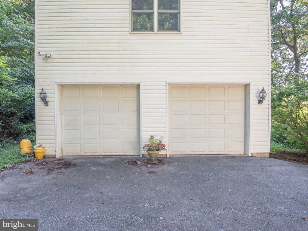 10 Fairmount Road Quarryville, PA 17566 - Photo 64 of 69 2 Car Attached Garage