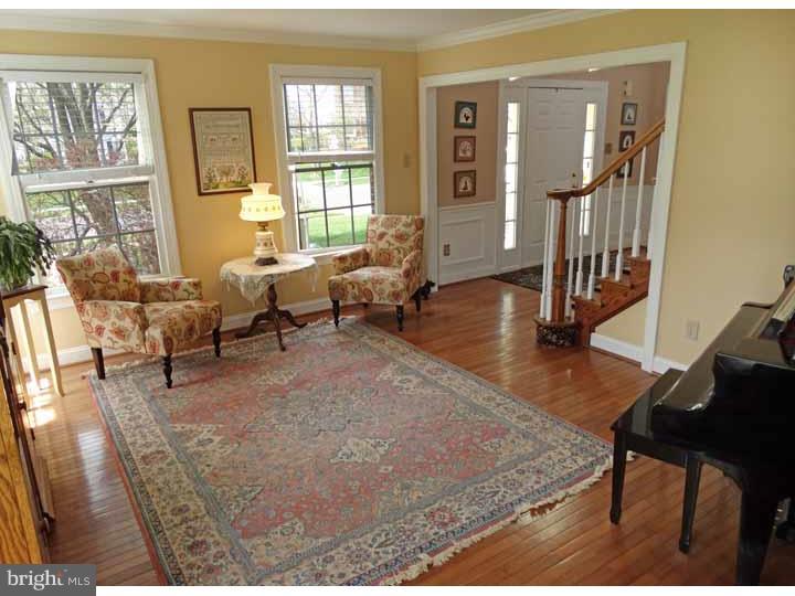 1558 Brookfield Road Newtown, PA 18940 - Photo 4 of 25 Living Room