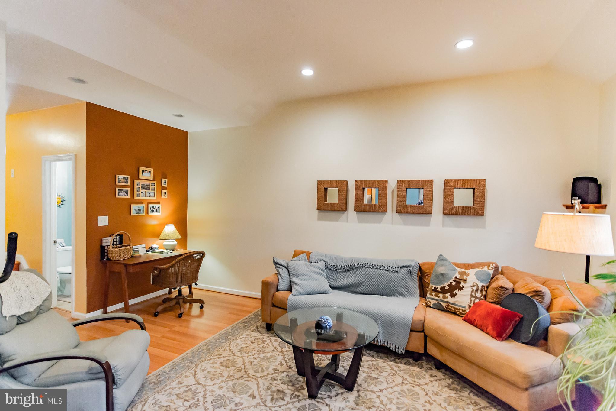 804 Tapawingo Road Southwest Vienna, VA 22180 - Photo 11 of 27 Family Room