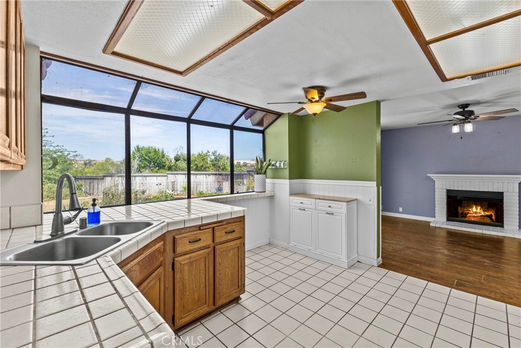 1034 Bridle Path Way Oceanside, CA 92057 - Photo 6 of 41