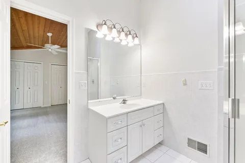$599,900 | 204 Central Avenue South, Wayzata, MN 55391
