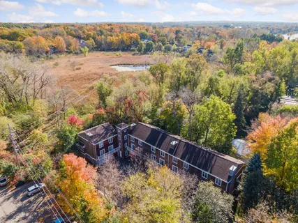 $599,900 | 204 Central Avenue South, Wayzata, MN 55391