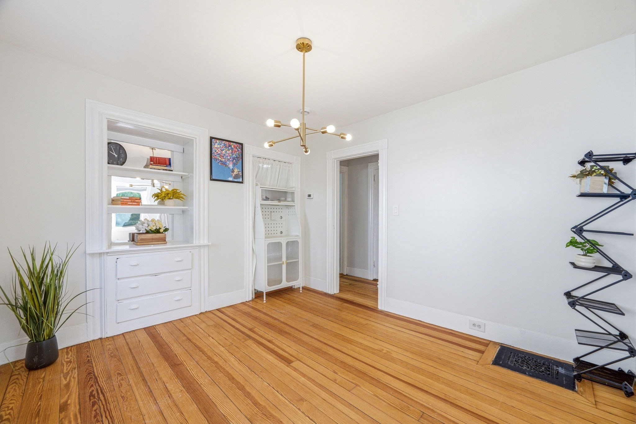27 Shirley Street, Unit 27 Lexington, MA 02421 - Photo 6 of 12 Gallery Image 6