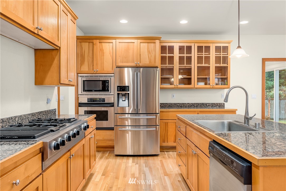 5618 Northeast 4th Court Renton, WA 98059 - Photo 16 of 38