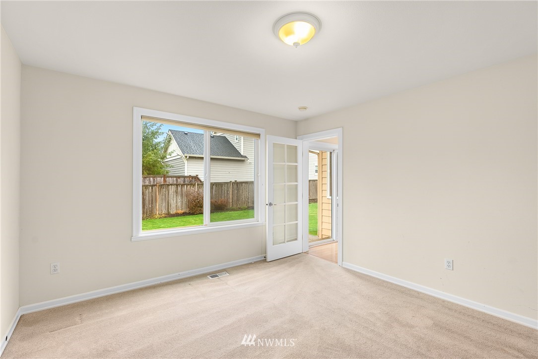 5618 Northeast 4th Court Renton, WA 98059 - Photo 19 of 38