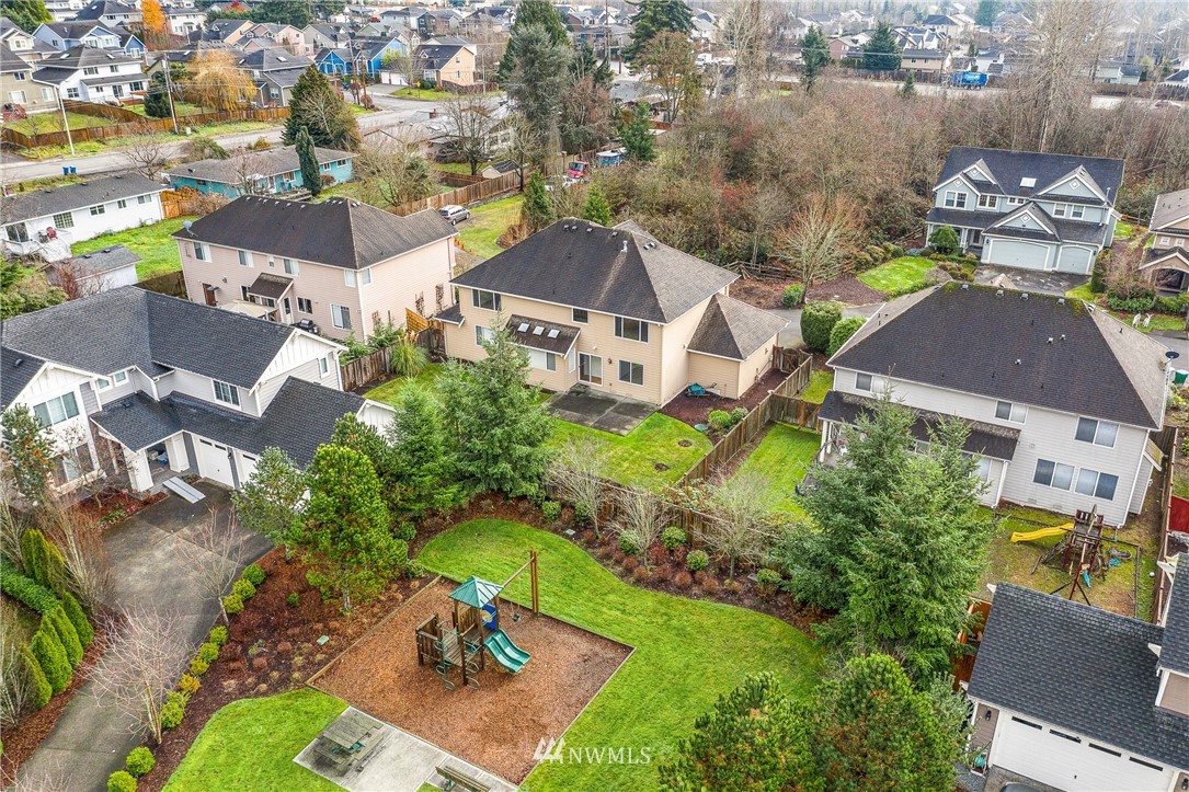 5618 Northeast 4th Court Renton, WA 98059 - Photo 35 of 38
